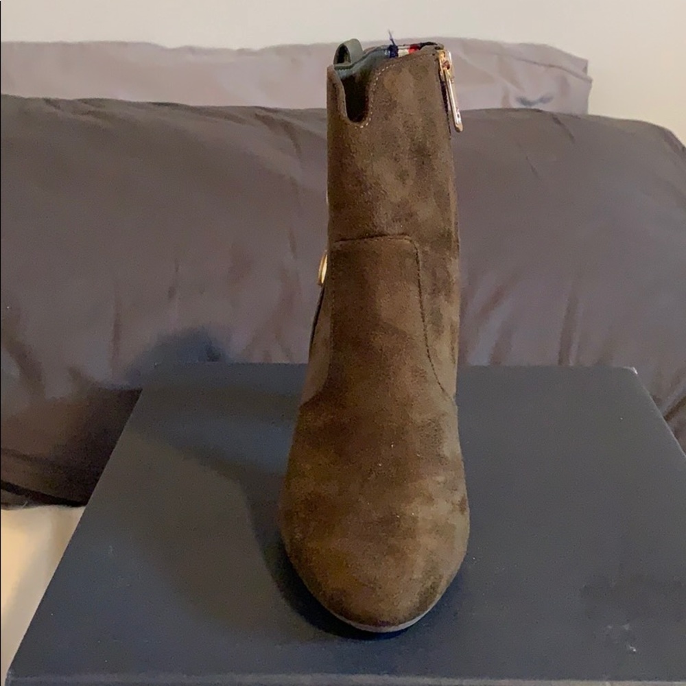 Tommy Hilfiger Domain 3 booties - Picture 2 of 5